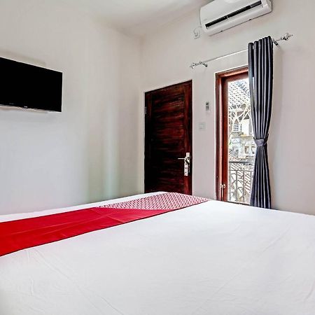 Oyo 91080 Kubu D&D Guesthouse Seminyak Eksteriør bilde