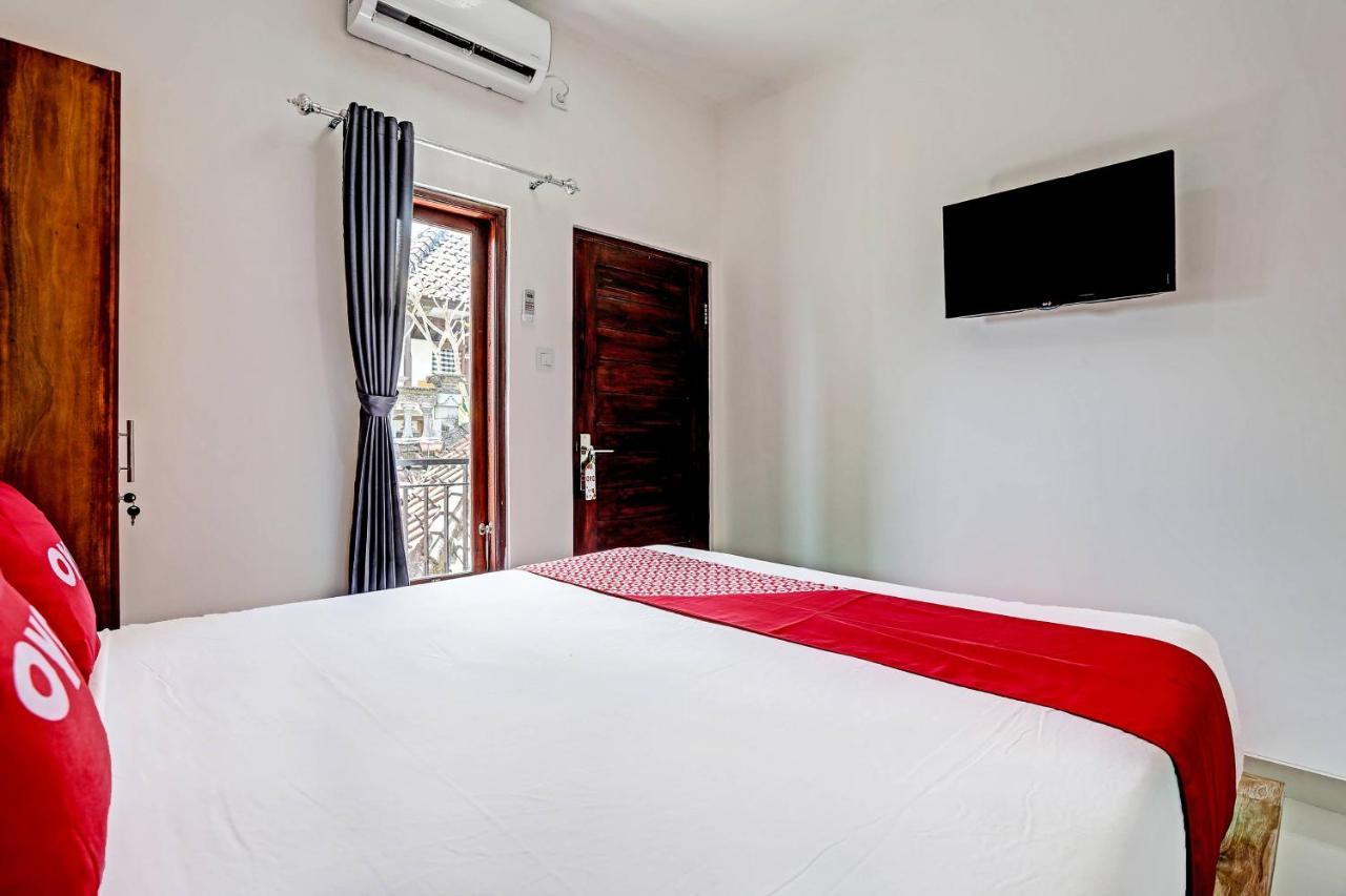 Oyo 91080 Kubu D&D Guesthouse Seminyak Eksteriør bilde
